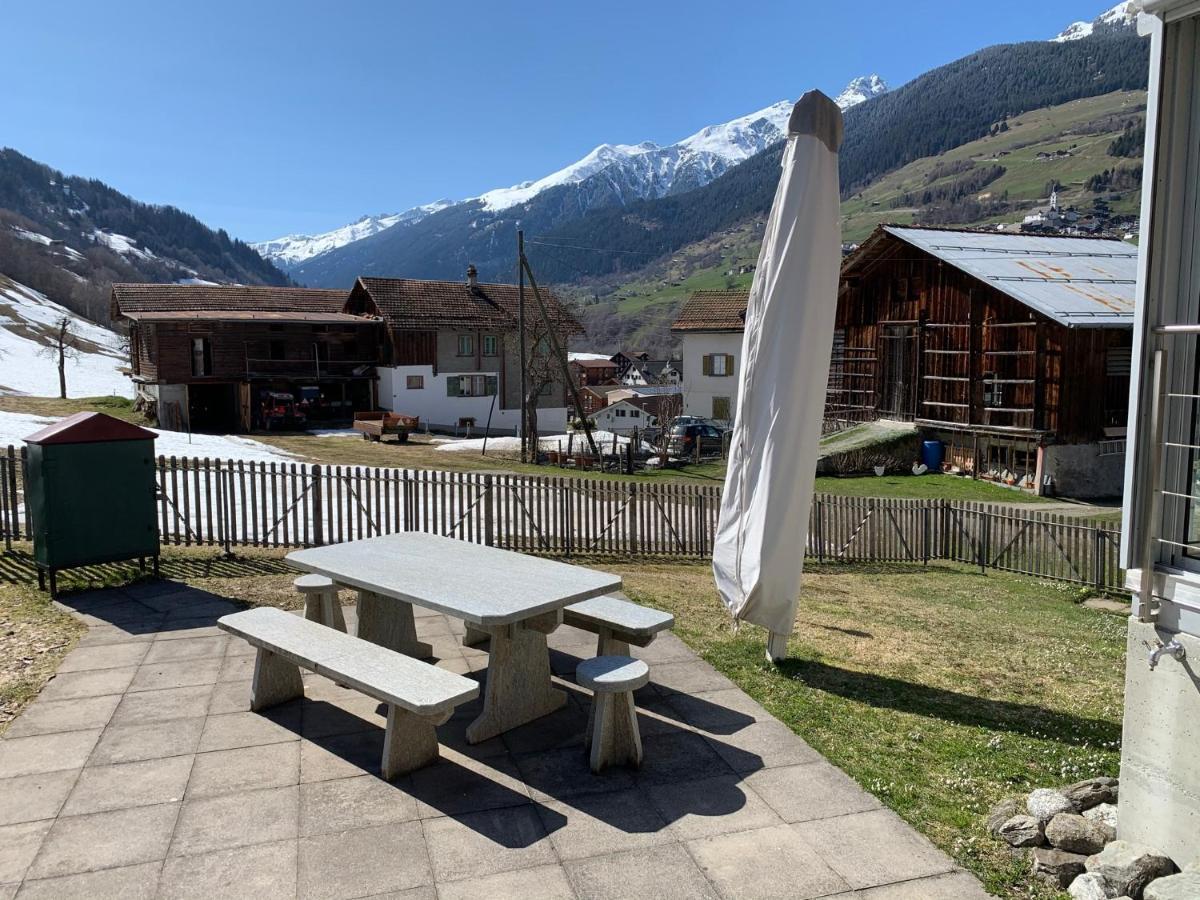 Casa Steilalva - grosszügiges Chalet für erholsamen Familienurlaub Surrein Exterior foto